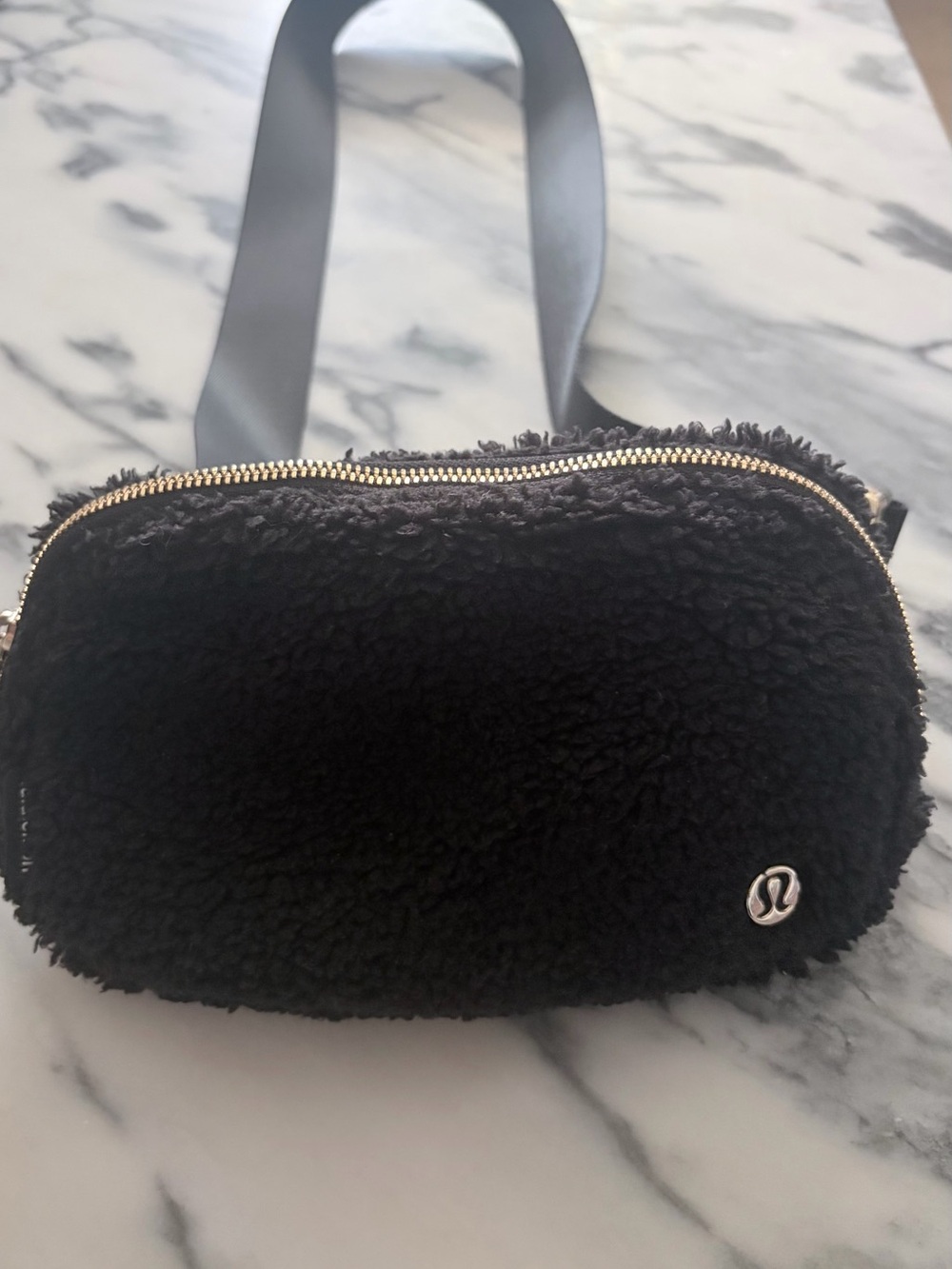lululemon athletica Black Sherpa Crossbody Belt Bag